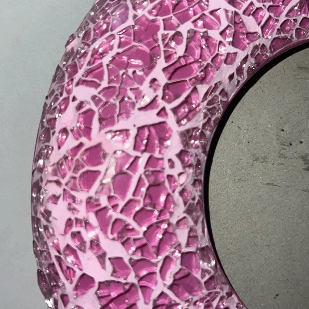 N/A vibrant pink